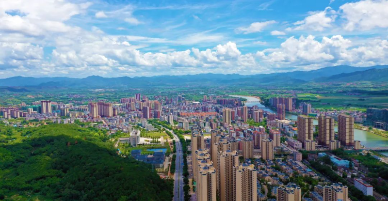 俯瞰始兴，县域发展动能十足（邓斌 摄）.jpg
