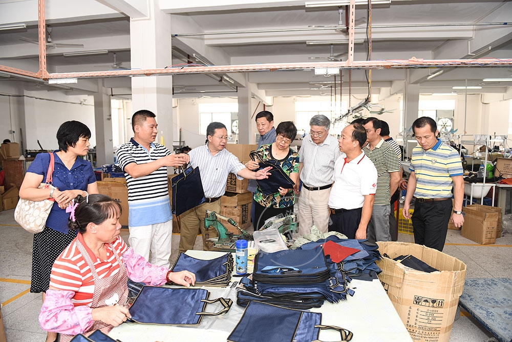 始兴中国制笔研发制造基地通过专家组复评